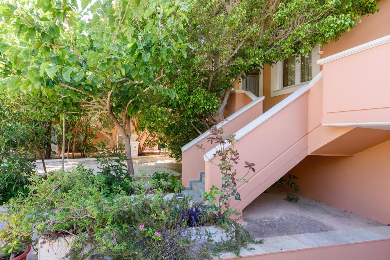 Poseidon Studios & Apartments Paleóchora Extérieur photo