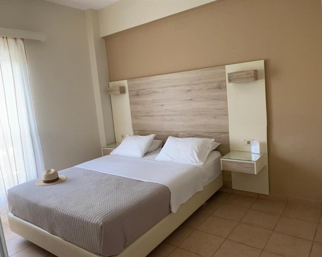 Poseidon Studios & Apartments Paleóchora Extérieur photo