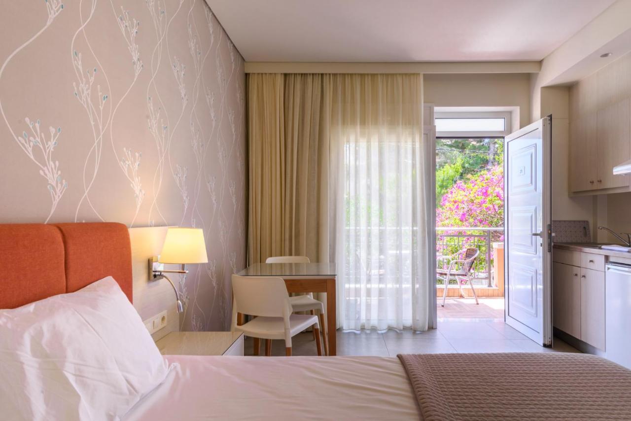 Poseidon Studios & Apartments Paleóchora Extérieur photo